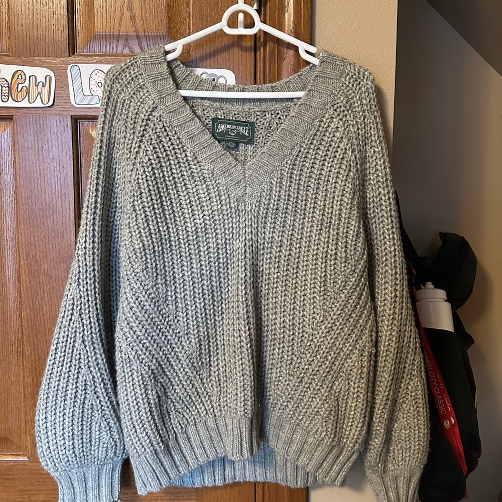 American eagle chunky knit sweater MEDIUM